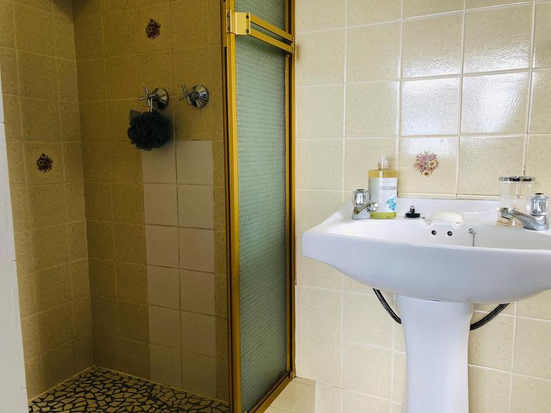 5 Bedroom Property for Sale in Franskraal Western Cape